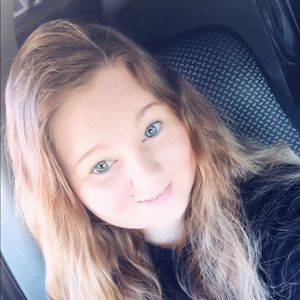 Meet your Posher, Briana